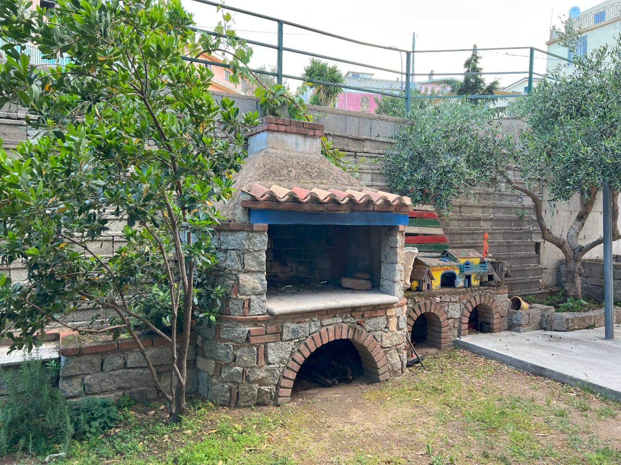 B&B Rita And Family Loceri Exterior photo